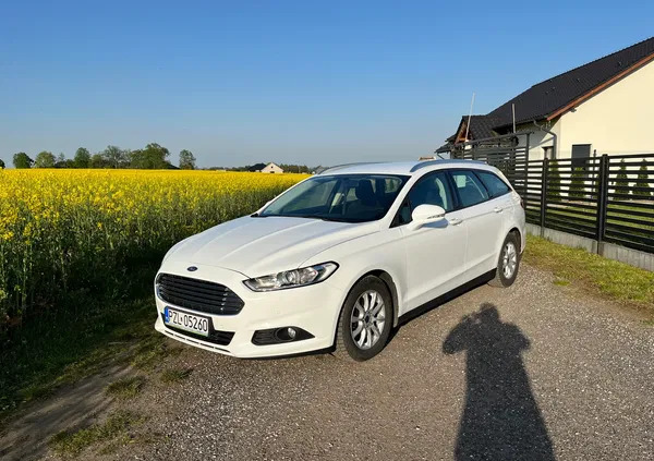 samochody osobowe Ford Mondeo cena 51000 przebieg: 190000, rok produkcji 2016 z Złotów